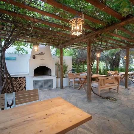 Aparthotel Yarimada Apart &